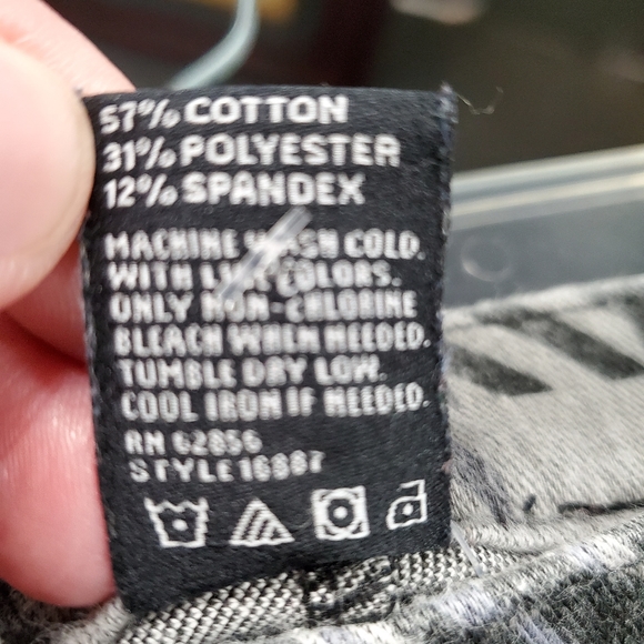 Hue Jeggings - Picture 3 of 5